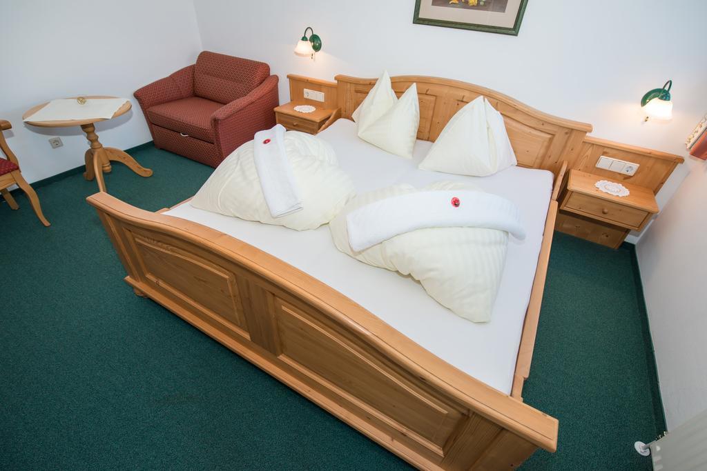 Aparthotel Ederhof 斯拉泽 客房 照片