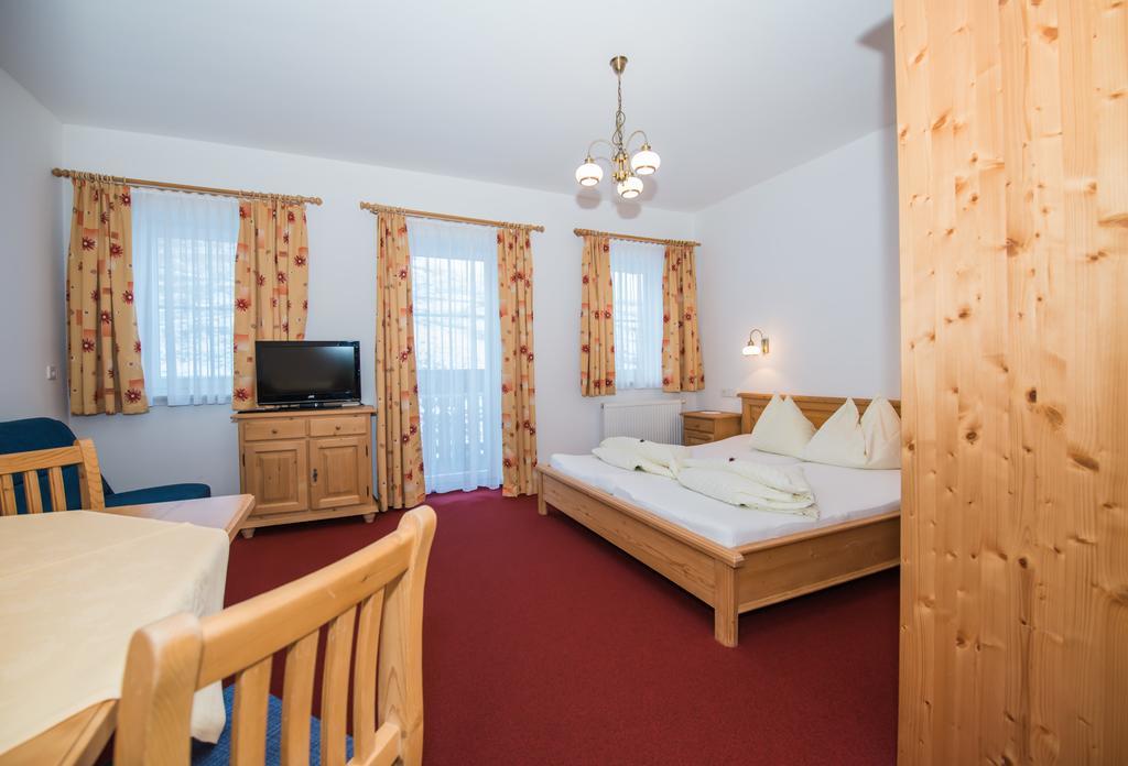 Aparthotel Ederhof 斯拉泽 客房 照片
