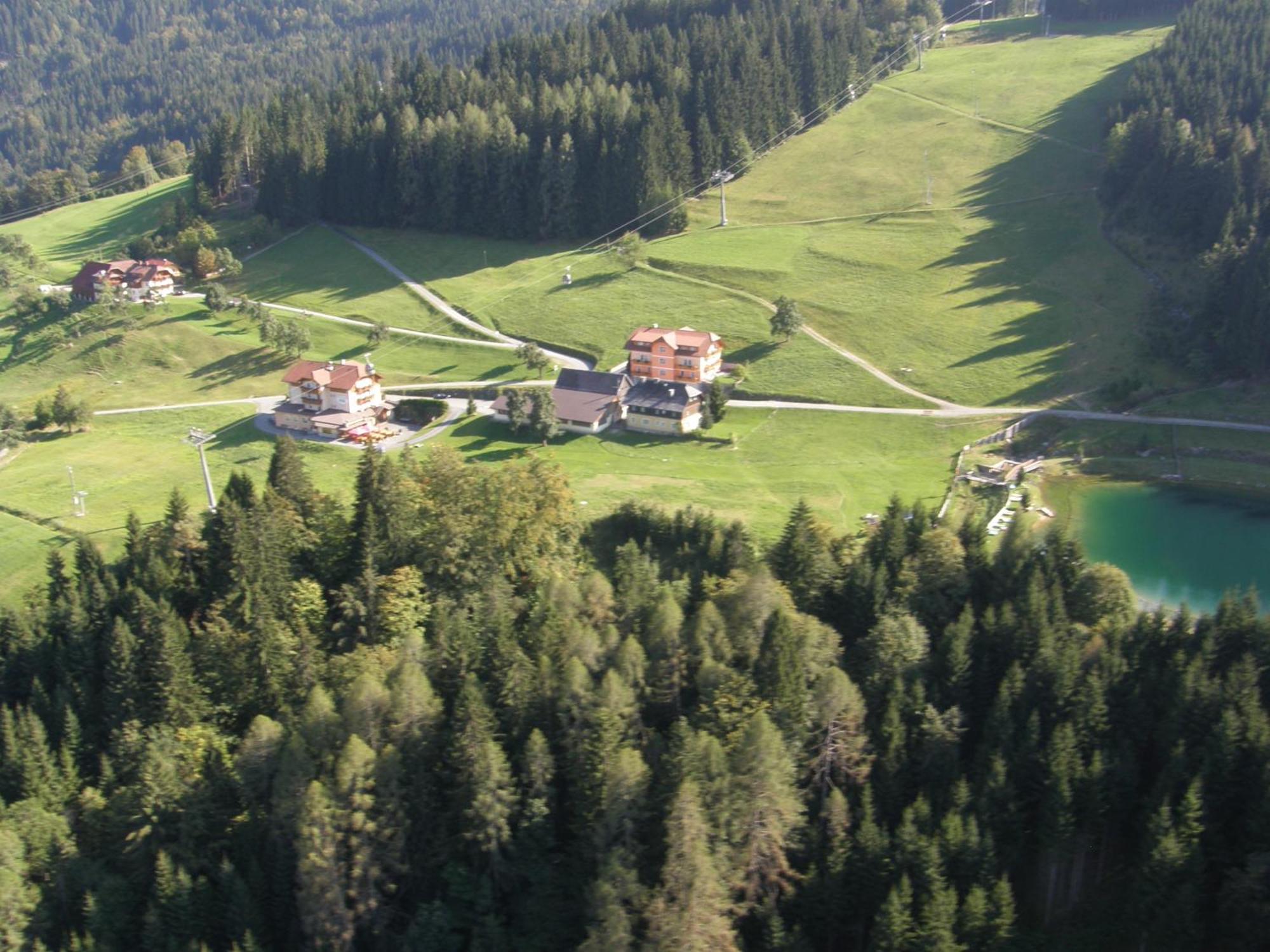 Aparthotel Ederhof 斯拉泽 外观 照片